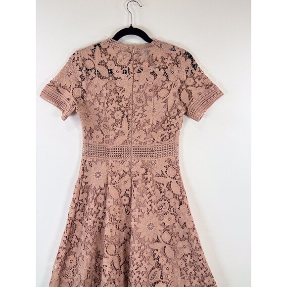 Chicwish Womens Dress Beige Floral Lace Mini Short Sleeve A Line Boho Small - Picture 9 of 11